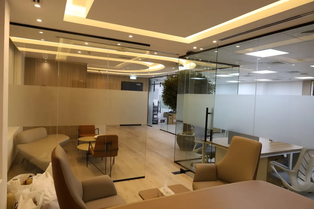 H&H Real Estate - The Zoom Interior-11