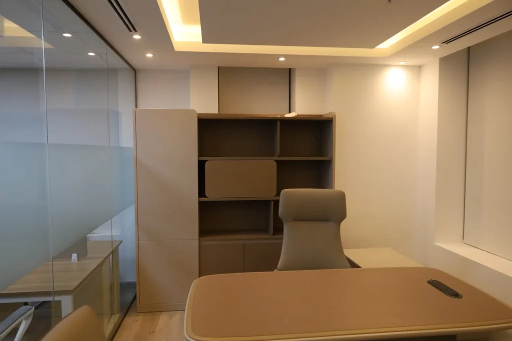 H&H Real Estate - The Zoom Interior-12