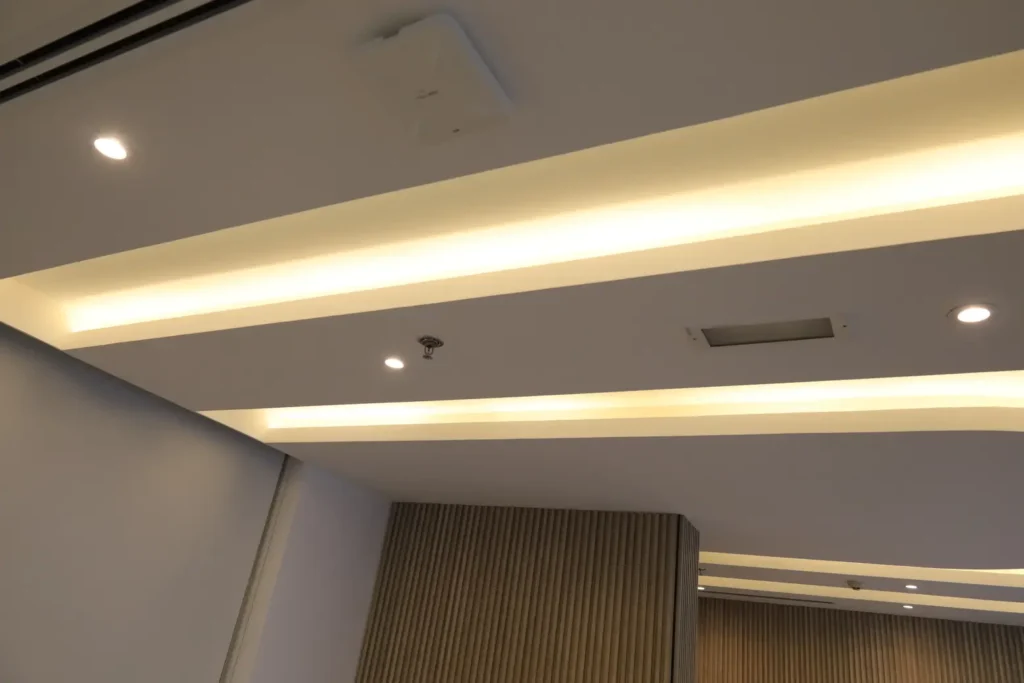 H&H Real Estate - The Zoom Interior-18