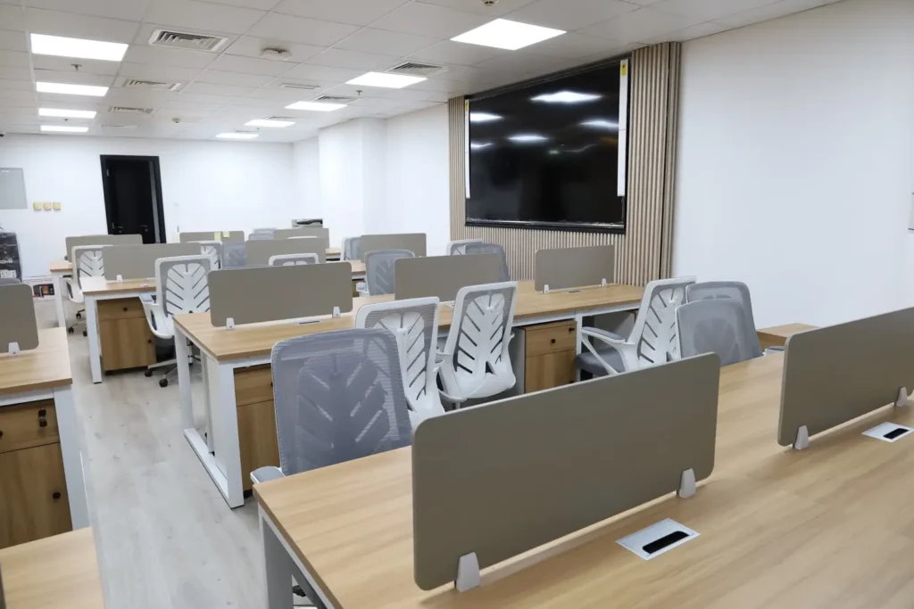 H&H Real Estate - The Zoom Interior-3