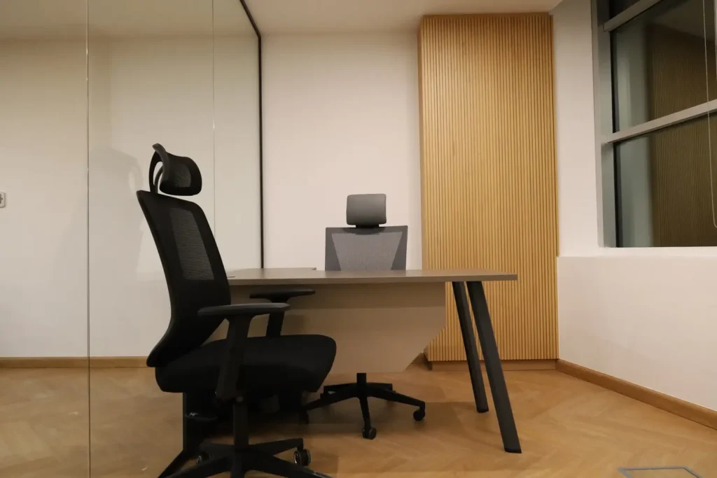 JLT CO Working Office - The Zoom Interior-10