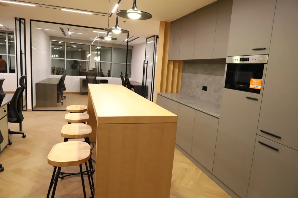 JLT CO Working Office - The Zoom Interior-11