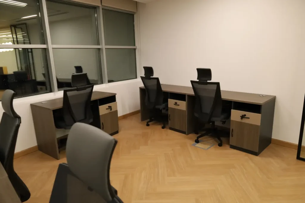 JLT CO Working Office - The Zoom Interior-15