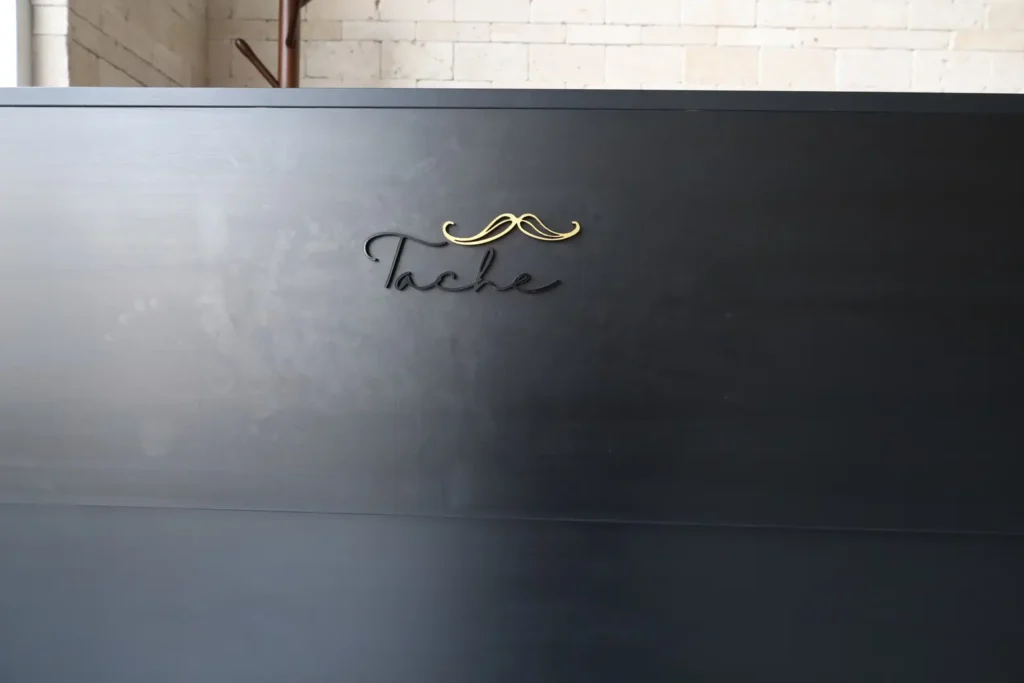 Tache Barbershop - The Zoom Interior-4