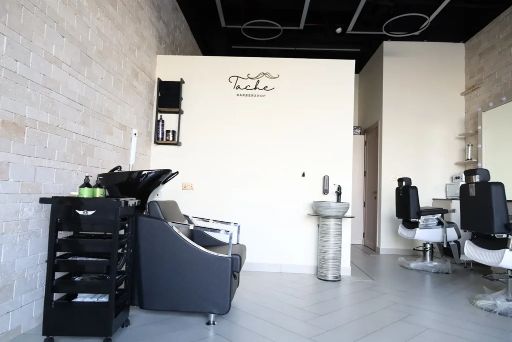 Tache Barbershop - The Zoom Interior-7